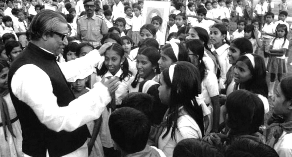 বঙ্গবন্ধু: বর্ণাঢ্যময় জীবনের প্রায় এক চতুর্থাংশ কাটিয়েছেন কারাগারে