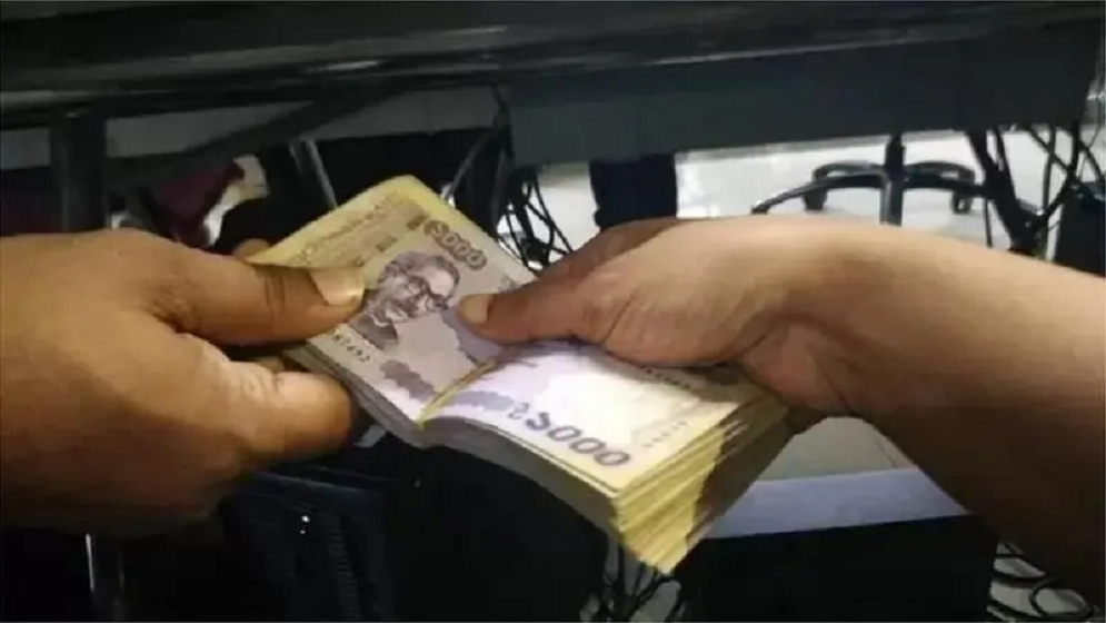 দুদক: শর্ষের মধ্যেই ভূত