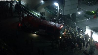 এভারকেয়ারে মায়ের কাছে তারেক রহমান