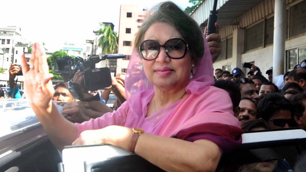 সংগ্রামীর বিদায়ে কাঁদছে দেশ