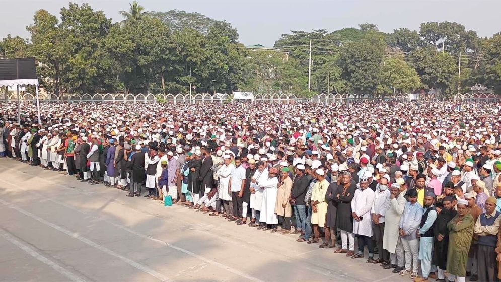 জানাজার নামাজে চোখের পানি