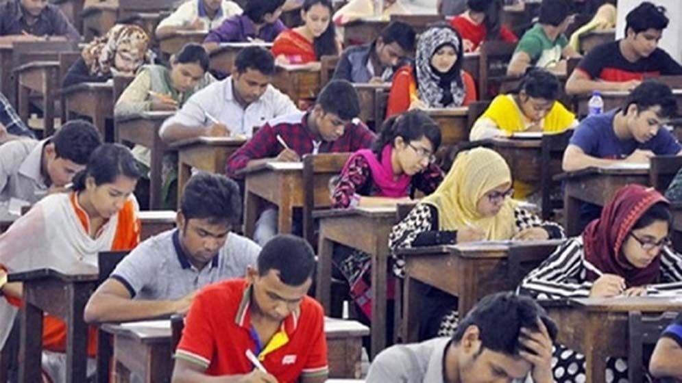 প্রাথমিকের শিক্ষক নিয়োগ পরীক্ষা আজ, প্রতি পদের বিপরীতে ৭৫ জন