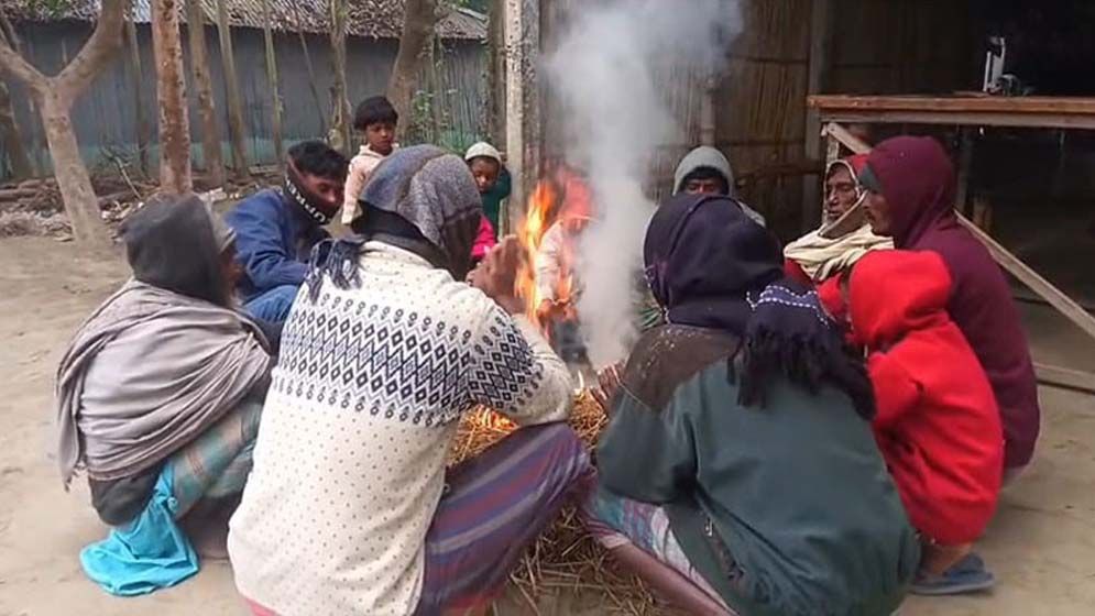 কুড়িগ্রামে হাড় কাঁপানো শীতে জনজীবন বিপর্যস্ত, তাপমাত্রা ১০  ডিগ্রি