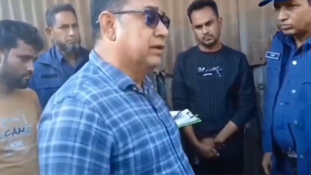 ইউএনওর কাজে বাধা, কলমাকান্দার সেই ইউপি চেয়ারম্যান বরখাস্ত