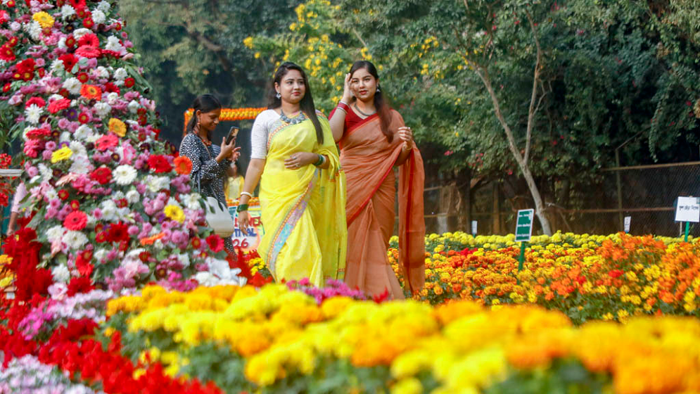 পুষ্পমেলায় বর্ণিল রমনা পার্ক