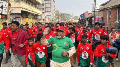 মিনি ম্যারাথনে হালুয়াঘাটে শুরু প্রিন্সের নির্বাচনি প্রচারণা