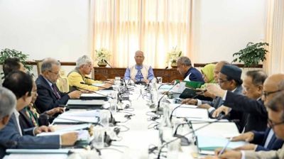 উপদেষ্টা পরিষদের বৈঠকে গুরুত্বপূর্ণ ১১ অধ্যাদেশ ও নীতি অনুমোদন