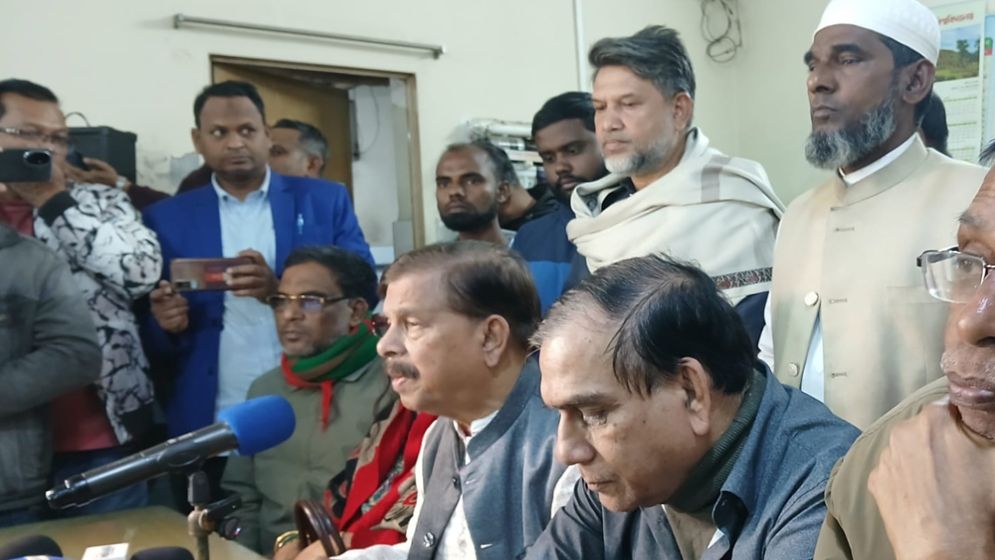 নির্বাচনী পরিবেশ নষ্ট করার চেষ্টা করা হচ্ছে: মান্না
