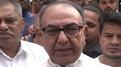 কে লাগবে খামোখা ওর সঙ্গে, প্রশ্ন মির্জা আব্বাসের
