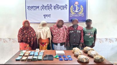 নির্বাচন ঘিরে নৌবাহিনীর বিশেষ অভিযান, অস্ত্রসহ আটক ১১