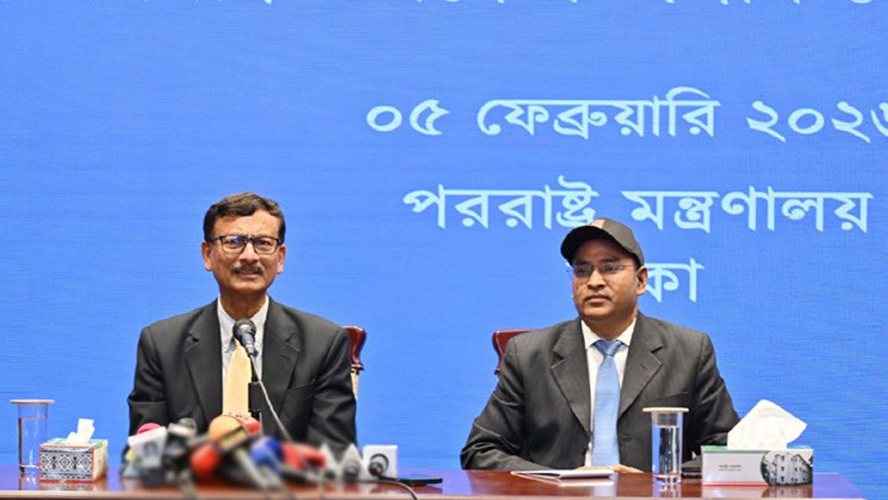 নির্বাচনে আওয়ামী লীগের অংশগ্রহণ নিয়ে বিদেশি চাপ নেই: পররাষ্ট্র উপদেষ্টা