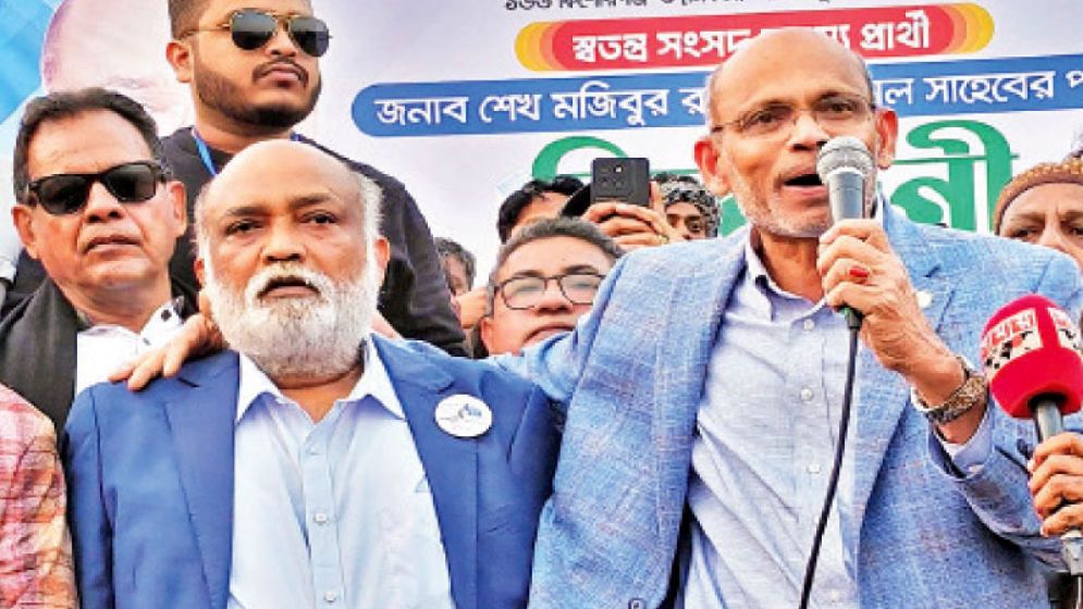 আমেরিকা থেকে ভাইয়ের জন্য ভোট চাইতে এলেন সিনেটর শেখ রহমান