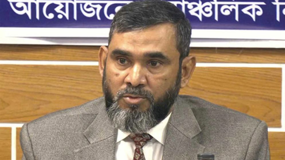 ভোটকেন্দ্রে সাংবাদিক ও পর্যবেক্ষকদের মোবাইল নিতে বাধা নেই