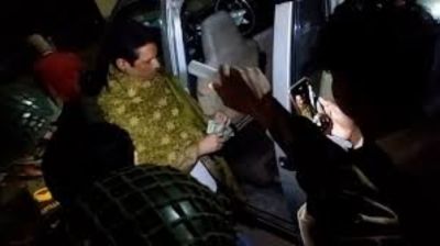 চট্টগ্রামে মাইক্রোবাস থেকে ‘স্বতন্ত্র প্রার্থীর’ সাড়ে ১০ লাখ টাকা জব্দ