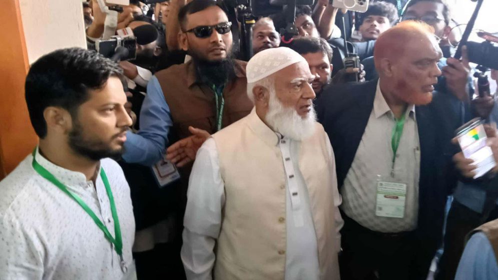 কোনো দলের নয়, জনগণের সরকার গঠনে ভোট দিন: জামায়াত আমির