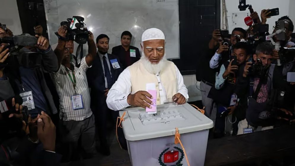 ভোট দিলেন জামায়াত আমির