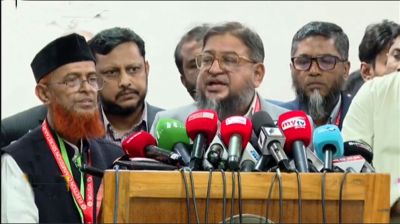 শতাধিক ভিডিও নিয়ে ইসিতে জামায়াত, কিছু কেন্দ্রের ভোট বন্ধের দাবি