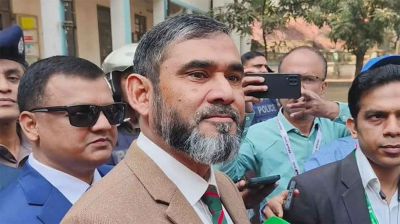 ভোট কেনার অপচেষ্টা করলে কাউকে ছাড় দেওয়া হবে না: ইসি সানাউল্লাহ
