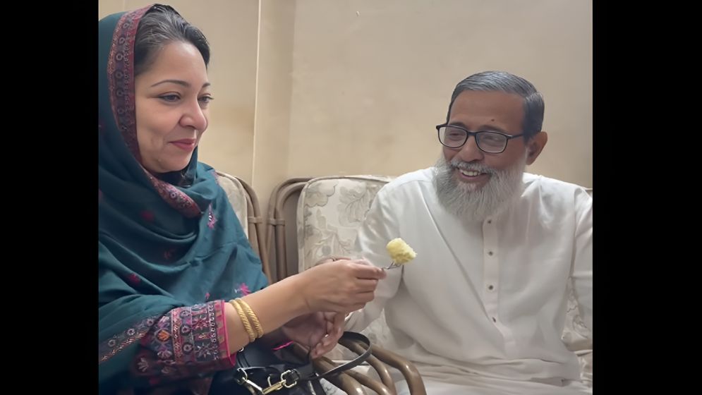 শুভেচ্ছা জানাতে নবনির্বাচিত এমপি নায়াব ইউসুফের বাসায় জামায়াত প্রার্থী
