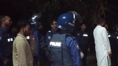 মাদারীপুরে লাইট জ্বালিয়ে সংঘর্ষ, অর্ধশত ককটেল বিস্ফোরণ
