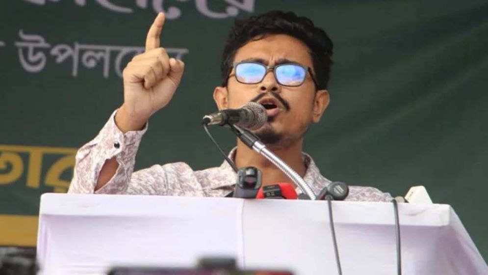 মধ্যরাতে নতুন কর্মসূচি ঘোষণা ডাকসু ভিপির