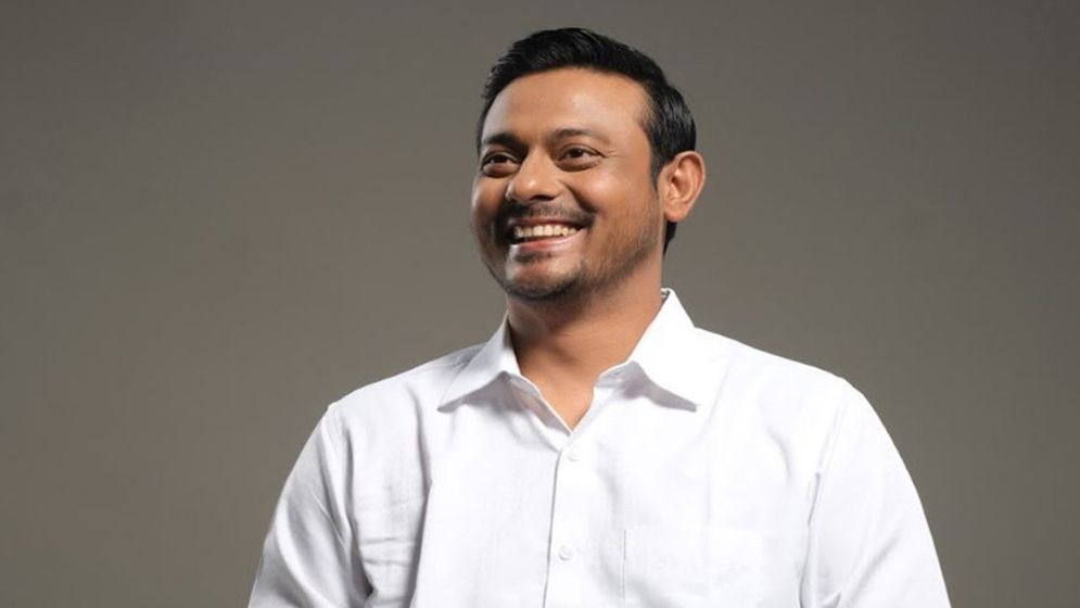 মানহানির মামলায় নাসীরুদ্দীন পাটওয়ারীকে আদালতে হাজিরের নির্দেশ
