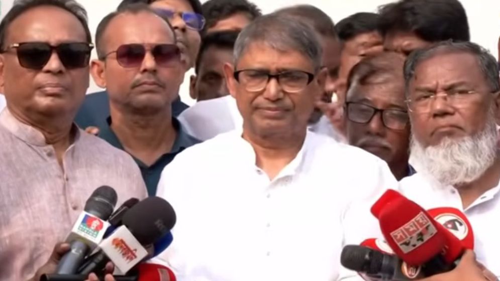 মুক্তিযুদ্ধের প্রথম মুক্তিযোদ্ধা বেগম খালেদা জিয়া: মুক্তিযুদ্ধমন্ত্রী