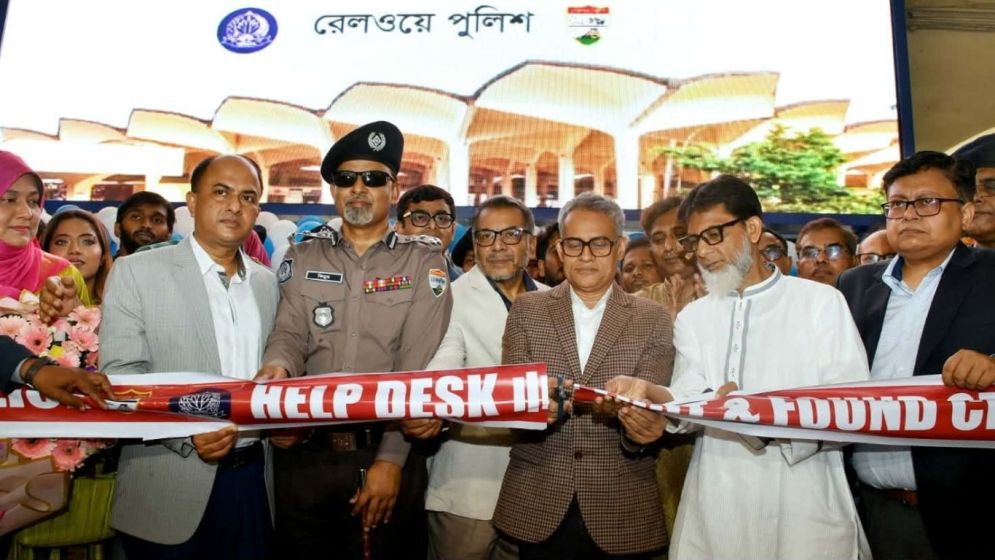 ঈদযাত্রা স্বস্তিদায়ক করতে সক্ষমতার সবটুকু ব্যবহার করা হয়েছে: রেলমন্ত্রী