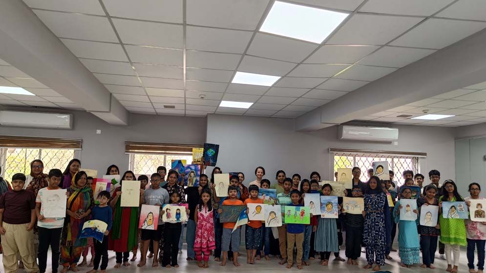 আন্তর্জাতিক নারী দিবসে রাশিয়ান হাউসে ‘গ্রেট উইমেন’ পেইন্টিং মাস্টার ক্লাস অনুষ্ঠিত