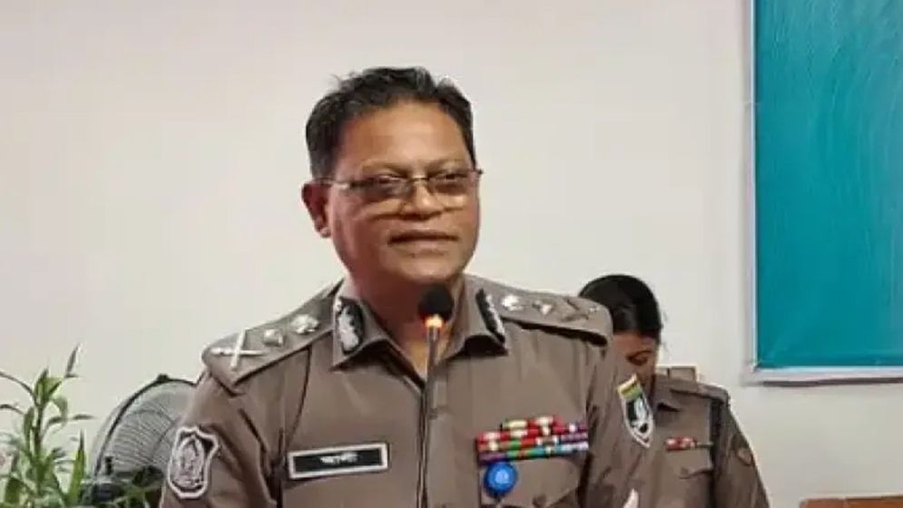 ঈদে বেশি ভাড়া নিলে আমাদের জানান, ব্যবস্থা নেবো: আইজিপি