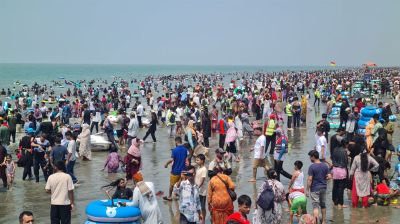 ৩ দিনে কক্সবাজার ভ্রমণে সাড়ে ৩ লাখ পর্যটক, ২০০ কোটি টাকার বাণিজ্য