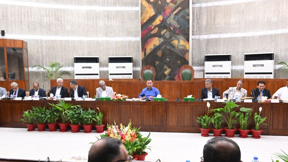 প্রধানমন্ত্রীর সভাপতিত্বে মন্ত্রিসভার বৈঠক চলছে