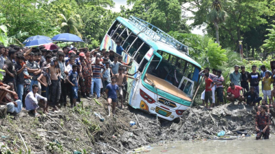 ঈদযাত্রায় সড়ক দুর্ঘটনায় প্রতিদিন গড়ে ২০ জন নিহত: রোড সেফটি ফাউন্ডেশন