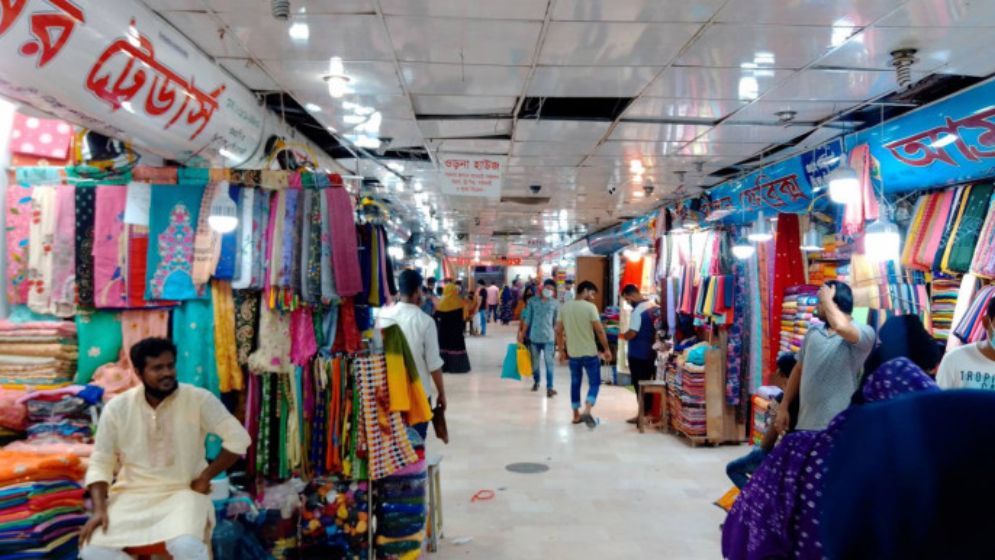 সারা দেশে সন্ধ্যা ৬টার মধ্যে দোকান-শপিংমল বন্ধের সিদ্ধান্ত