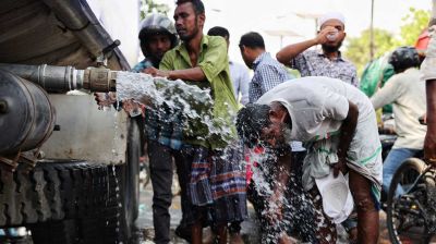 চুয়াডাঙ্গায় তাপমাত্রা ৪০ ডিগ্রি ছুঁই ছুঁই, জনজীবন বিপর্যস্ত