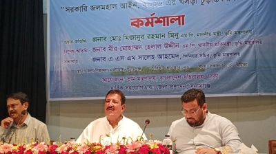 মধ্যস্বত্বভোগীদের দৌরাত্ম্য রুখতে কঠোর বার্তা ভূমিমন্ত্রীর