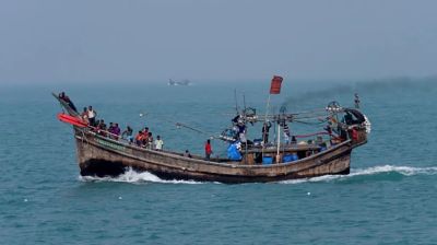 বঙ্গোপসাগরে মাছ ধরায় ৫৮ দিনের নিষেধাজ্ঞা
