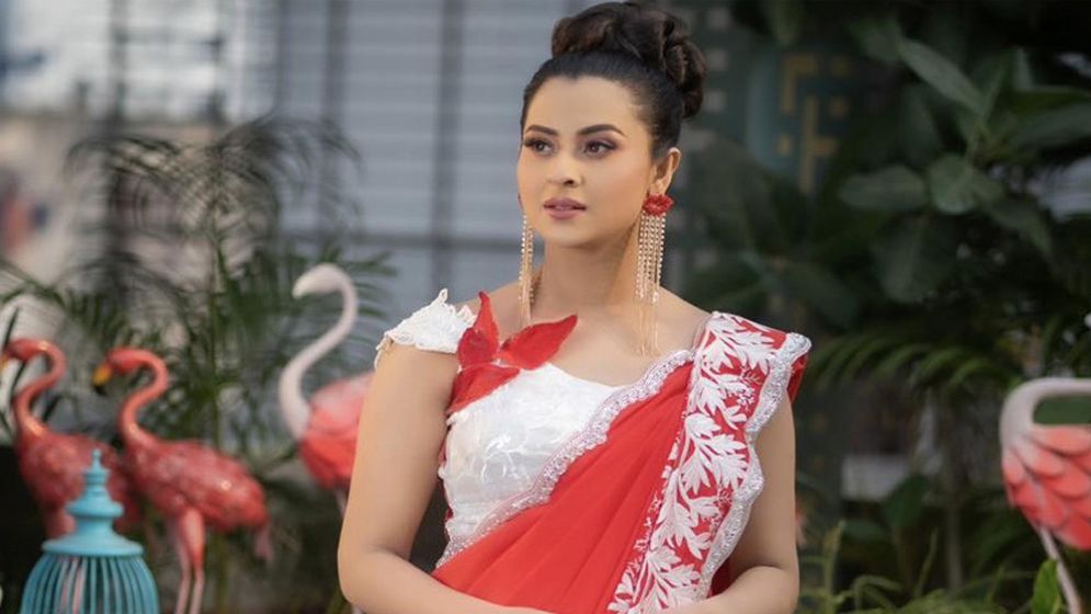 অন্তঃসত্ত্বা গুঞ্জনের মধ্যেই নতুনরূপে হাজির বুবলী