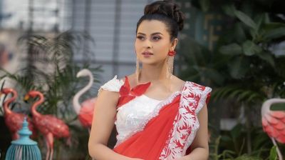অন্তঃসত্ত্বা গুঞ্জনের মধ্যেই নতুনরূপে হাজির বুবলী
