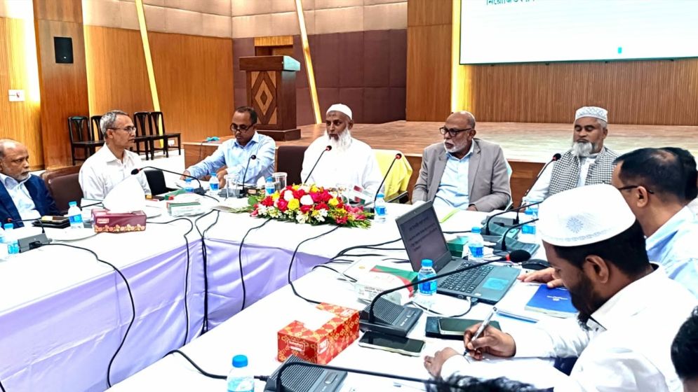 হজ ব্যবস্থাপনায় কোনো গাফিলতি হবে না: ধর্মমন্ত্রী