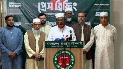 ফলাফল শিটে সই নিয়ে এজেন্টদের বের করে দেওয়া হচ্ছে: পরওয়ার