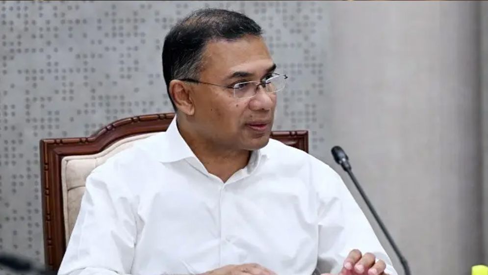 অর্থনৈতিক চ্যালেঞ্জ মোকাবিলায় ব্যবসায়ীদের সঙ্গে আবারও বৈঠক প্রধানমন্ত্রীর