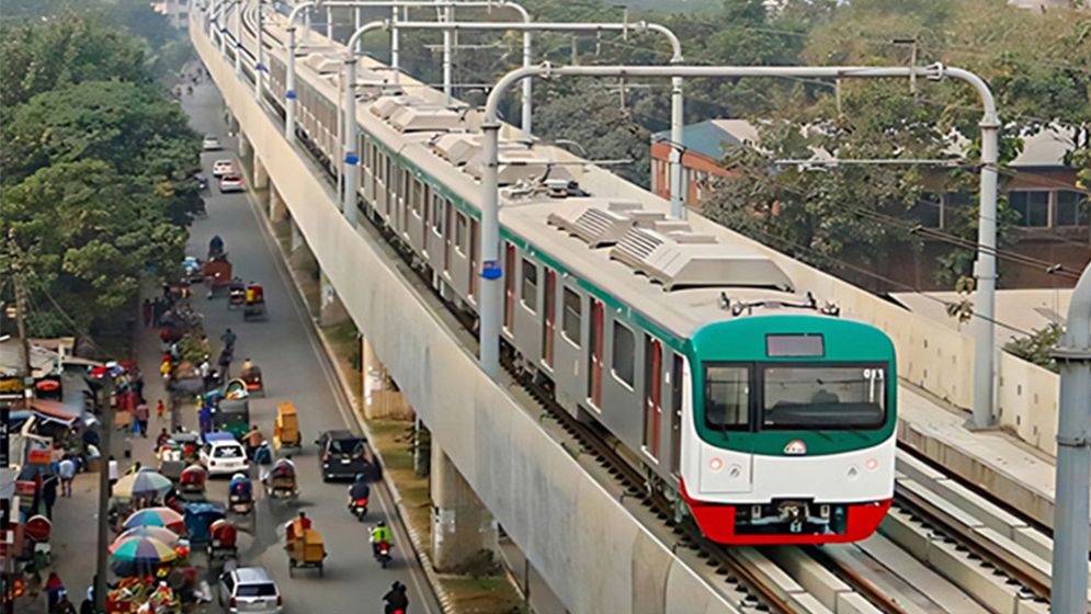 ১৫ মিনিট বন্ধ থাকার পর ফের চালু মেট্রো রেল