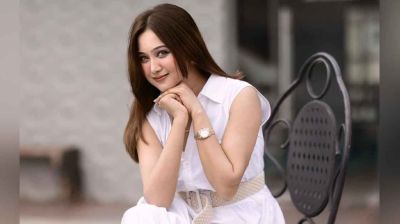 বিএনপির মনোনয়ন নিলেন অভিনেত্রী চমক