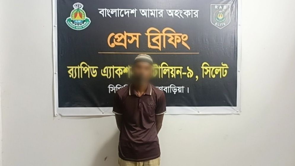 পল্লবীর সিএনজি চালক হত্যা মামলার পলাতক আসামি বাঞ্ছারামপুরে গ্রেপ্তার