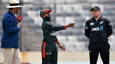 টস হেরে ব্যাটিংয়ে বাংলাদেশ, একাদশে দুই পরিবর্তন