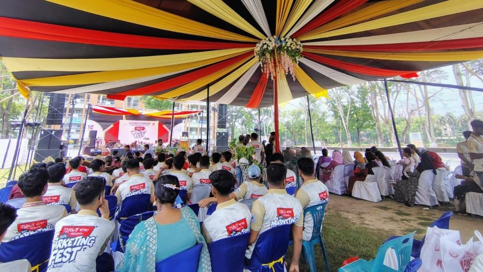 বসুন্ধরা খাতার আয়োজনে বিএম কলেজে মার্কেটিং ফেস্ট
