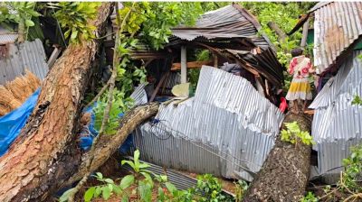 কালবৈশাখীর তাণ্ডবে লন্ডভন্ড ঠাকুরগাঁও: ঘরবাড়ি বিধ্বস্ত, গুরুতর আহত ১