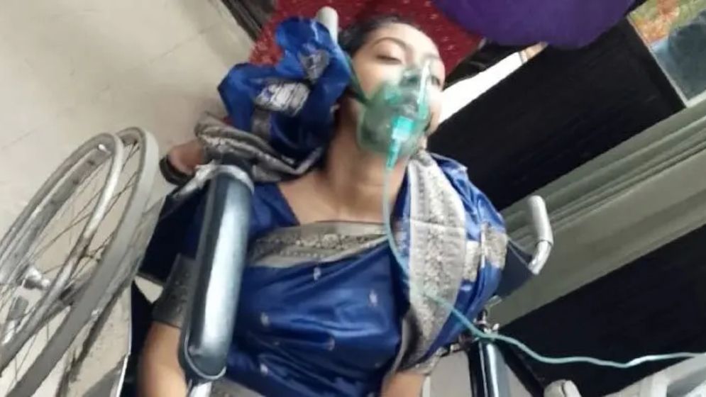 ঢাবির অপরাজেয় বাংলায় বজ্রাঘাতে ২ শিক্ষার্থী আহত