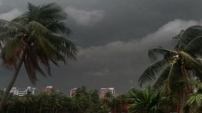 সকাল হলেও আলো ফুটবে না আকাশে, বিদ্যুৎ চমকের সঙ্গে হবে দমকা হাওয়া